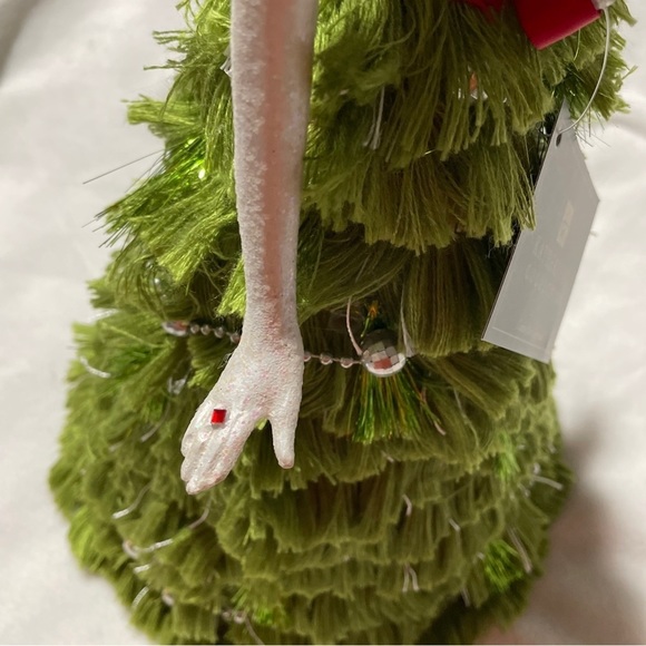 Lady With Tree Dress 18" Inches In Height - By Katherine's Collection - Picture 4 of 12